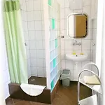Δωμάτια σε οικογενειακή κατοικία Zakatek
