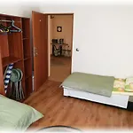Zakatek Δωμάτια σε οικογενειακή κατοικία *